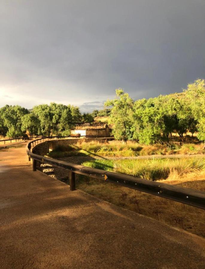 El Granado Villa Piedrabuena ภายนอก รูปภาพ